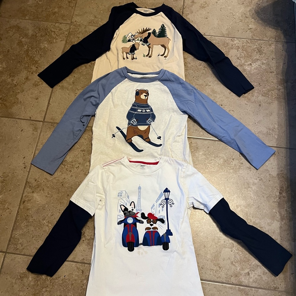 Gymboree 3 shirts w animals moose, bears, and dogs at EiffelTower Paris. Sz 10
